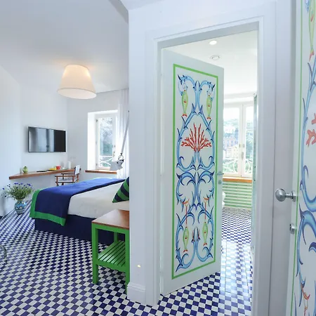 Maison Lauren Konukevi 4*