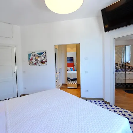 Maison Lauren Guest house