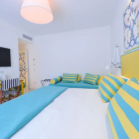 Maison Lauren Gæstehus 4*