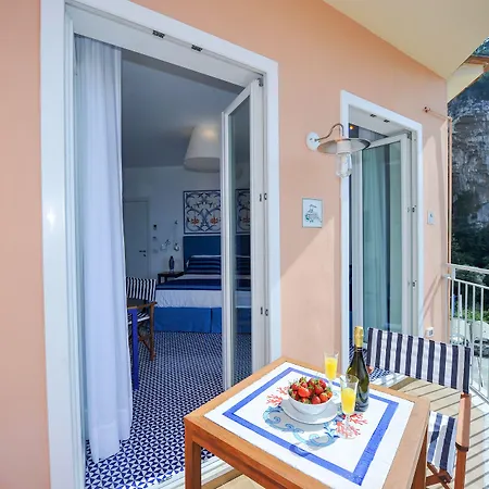 Maison Lauren Guest house