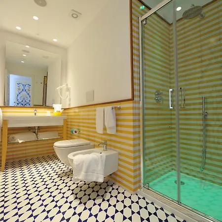 Guest house Maison Lauren 4*