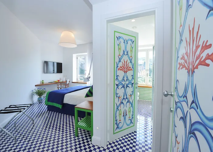 Maison Lauren ゲストハウス 4*