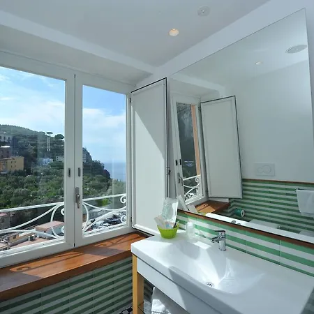 Maison Lauren 4*